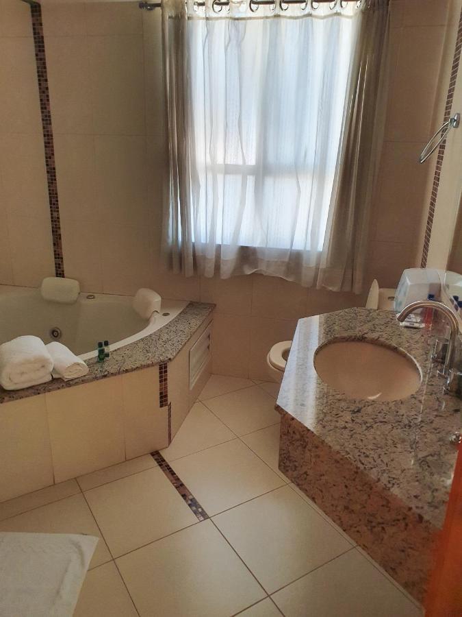San Marino Palace Hotel Гуарапуава Екстериор снимка